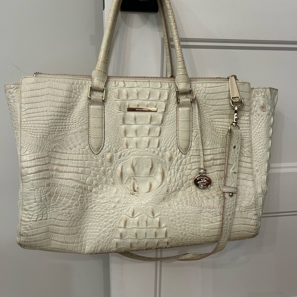 Brahman - Elegant Cream Crocodile-Embossed Tote Bag